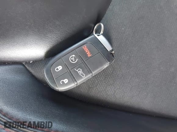 ✅ 2021 Jeep Cherokee Trailhawk • VIN: 1C4PJMBX4MD124980 • Lot: 42372537. Listed on IAAI with 55,667 mi. Free auction sales archive from the USA and detailed vehicle history report at DreamBid. Image 11.