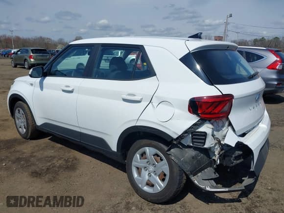 ✅ 2020 Hyundai Venue SE • VIN: KMHRB8A33LU027520 • Lot: 42009442. Listed on IAAI with 51,232 mi. Free auction sales archive from the USA and detailed vehicle history report at DreamBid. Image 6.