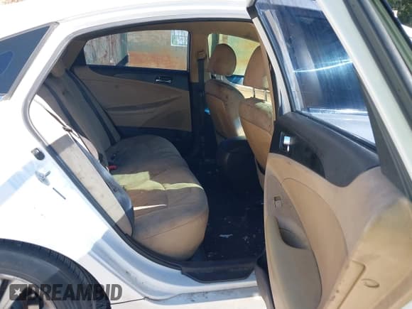 ✅ 2013 Hyundai Sonata GLS • VIN: 5NPEB4AC7DH645916 • Lot: 43438970. Listed on IAAI with 220,787 mi. Free auction sales archive from the USA and detailed vehicle history report at DreamBid. Image 8.