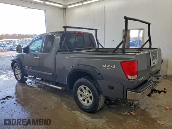 ✅ 2007 Nissan Titan SE • VIN: 1N6AA06B27N236573 • Lot: 94635315. Listed on Copart with 208,724 mi. Free auction sales archive from the USA and detailed vehicle history report at DreamBid. Image 2.