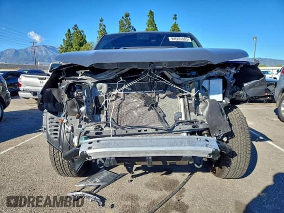 ✅ 2024 Toyota 4Runner TRD Off Road Premium • VIN: JTERU5JR8R6260805 • Lot: 94669385. Listed on Copart with 10,975 mi. Free auction sales archive from the USA and detailed vehicle history report at DreamBid. Image 5.