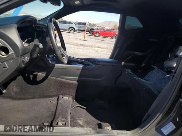 ✅ 2017 Dodge Challenger R/T • VIN: 2C3CDZBT7HH611815 • Лот: 82121255. Опубликован ранее на Copart с пробегом Не указан. Бесплатный доступ к архиву аукционных продаж из США и подробный отчёт об истории автомобиля на DreamBid. Изображение 7.