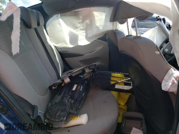 ✅ 2016 Hyundai Accent SE • VIN: KMHCT4AE4GU007666 • Лот: 72049534. Опубликован ранее на Copart с пробегом 104 873 миль. Бесплатный доступ к архиву аукционных продаж из США и подробный отчёт об истории автомобиля на DreamBid. Изображение 10.