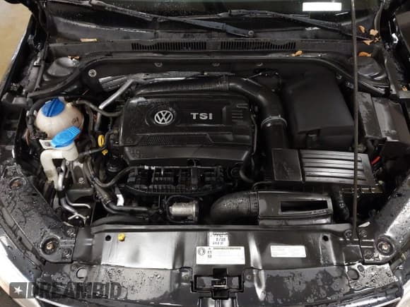 ✅ 2015 Volkswagen Jetta SE • VIN: 3VWD17AJ1FM319831 • Лот: 43329916. Опубликован ранее на IAAI с пробегом 101 992 миль. Бесплатный доступ к архиву аукционных продаж из США и подробный отчёт об истории автомобиля на DreamBid. Изображение 10.