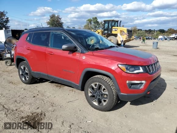 ✅ 2017 Jeep Compass Trailhawk • VIN: 3C4NJDDB7HT635267 • Lot: 89652195. Wystawiony na Copart z przebiegiem 90 285 mil. Bezpłatny archiwum sprzedaży aukcyjnych z USA i szczegółowy raport historii pojazdu na DreamBid. Zdjęcie 4.