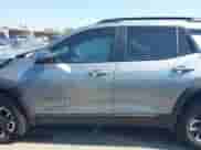 2025 Chevrolet Equinox FWD ACTIV с VIN 3GNAXKEGXSL201189, выставлен на аукционе IAAI как лот 42251229 с пробегом 6 962 миль миль и . История ставок и продаж доступна на DreamBid. Изображение 14.