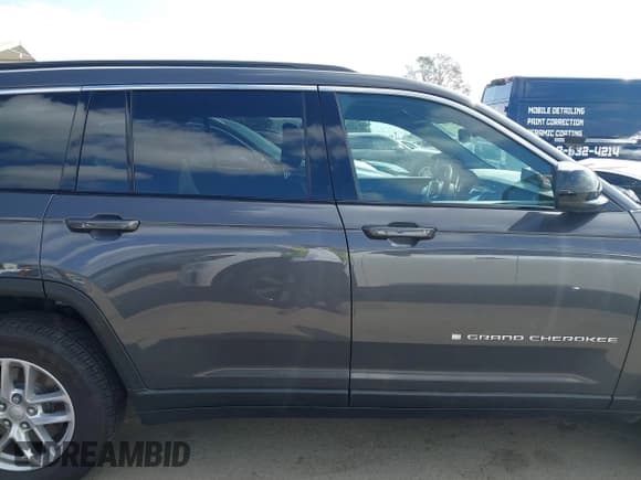 ✅ 2024 Jeep Grand Cherokee Altitude • VIN: 1C4RJKAG0R8614766 • Lot: 43341974. Listed on IAAI with 9,356 mi. Free auction sales archive from the USA and detailed vehicle history report at DreamBid. Image 13.