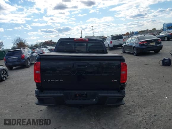 ✅ 2021 Chevrolet Colorado 4WD LT • VIN: 1GCGTCEN9M1263583 • Лот: 43584465. Опубликован ранее на IAAI с пробегом 22 810 миль. Бесплатный доступ к архиву аукционных продаж из США и подробный отчёт об истории автомобиля на DreamBid. Изображение 16.