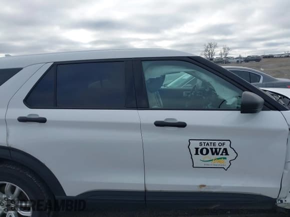 ✅ 2020 Ford Explorer • VIN: 1FMSK8BH6LGA19650 • Lot: 40907355. Listed on IAAI with 105,816 mi. Free auction sales archive from the USA and detailed vehicle history report at DreamBid. Image 14.