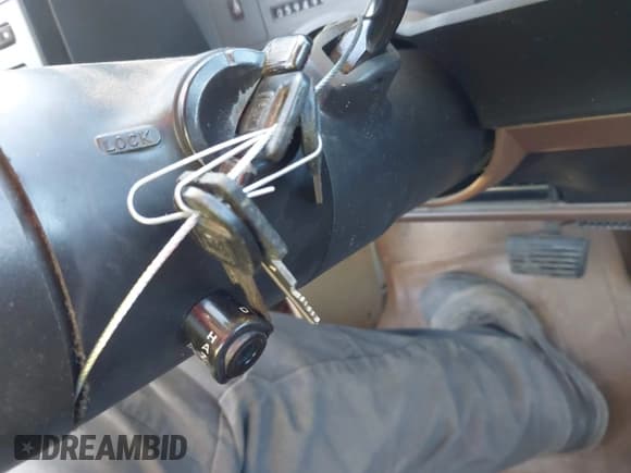 ✅ 1986 Chevrolet S-10 • VIN: 1GCCS14R2G2104591 • Lot: 43591395. Wystawiony na IAAI z przebiegiem 59 414 mil. Bezpłatny archiwum sprzedaży aukcyjnych z USA i szczegółowy raport historii pojazdu na DreamBid. Zdjęcie 11.