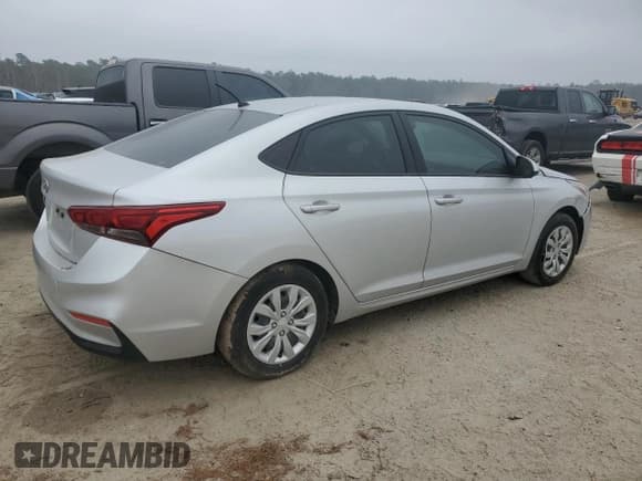 ✅ 2021 Hyundai Accent SE • VIN: 3KPC24A65ME151303 • Лот: 44551045. Опубликован ранее на Copart с пробегом 29 870 миль. Бесплатный доступ к архиву аукционных продаж из США и подробный отчёт об истории автомобиля на DreamBid. Изображение 3.