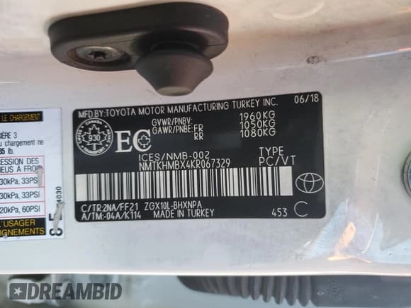 ✅ 2019 Toyota C-HR Limited • VIN: NMTKHMBX4KR067329 • Лот: 86433845. Опубликован ранее на Copart с пробегом 102 622 миль. Бесплатный доступ к архиву аукционных продаж из США и подробный отчёт об истории автомобиля на DreamBid. Изображение 12.