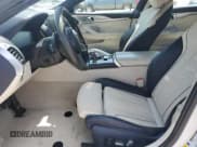 ✅ 2022 BMW 8 Series ALPINA B8 xDrive • VIN: WBAGX0C10NCK00670 • Lot: 68661365. Wystawiony na Copart z przebiegiem Nie podano. Bezpłatny archiwum sprzedaży aukcyjnych z USA i szczegółowy raport historii pojazdu na DreamBid. Zdjęcie 7.