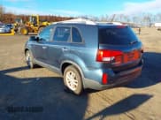 ✅ 2014 Kia Sorento LX • VIN: 5XYKTDA66EG497017 • Lot: 43725401. Wystawiony na IAAI z przebiegiem 296 121 mil. Bezpłatny archiwum sprzedaży aukcyjnych z USA i szczegółowy raport historii pojazdu na DreamBid. Zdjęcie 3.