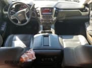 ✅ 2020 Chevrolet Suburban LT • VIN: 1GNSCHKC5LR305605 • Lot: 75447164. Wystawiony na Copart z przebiegiem 176 775 mil. Bezpłatny archiwum sprzedaży aukcyjnych z USA i szczegółowy raport historii pojazdu na DreamBid. Zdjęcie 8.