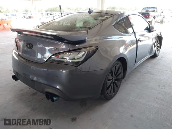 ✅ 2015 Hyundai Genesis Coupe 3.8L Base • VIN: KMHHU6KJ2FU130522 • Lot: 43357041. Listed on IAAI with 111,285 mi. Free auction sales archive from the USA and detailed vehicle history report at DreamBid. Image 4.
