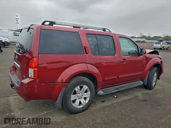 ✅ 2005 Nissan Pathfinder XE • VIN: 5N1AR18W05C742411 • Лот: 93711945. Опубликован ранее на Copart с пробегом 232 594 миль. Бесплатный доступ к архиву аукционных продаж из США и подробный отчёт об истории автомобиля на DreamBid. Изображение 3.