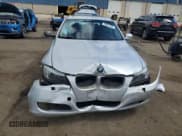 ✅ 2009 BMW 3 Series 328i • VIN: WBAPH73529A173322 • Лот: 70881295. Опубликован ранее на Copart с пробегом 151 296 миль. Бесплатный доступ к архиву аукционных продаж из США и подробный отчёт об истории автомобиля на DreamBid. Изображение 5.