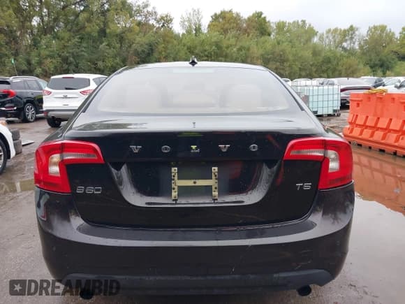 ✅ 2012 Volvo S60 T5 • VIN: YV1622FS2C2053908 • Лот: 43363221. Опубликован ранее на IAAI с пробегом 126 634 миль. Бесплатный доступ к архиву аукционных продаж из США и подробный отчёт об истории автомобиля на DreamBid. Изображение 16.