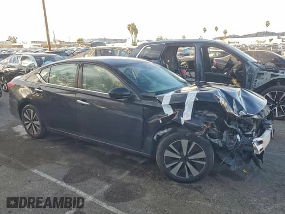 ✅ 2021 Nissan Altima SV • VIN: 1N4BL4DV8MN390048 • Lot: 94579525. Listed on Copart with 68,884 mi. Free auction sales archive from the USA and detailed vehicle history report at DreamBid. Image 4.