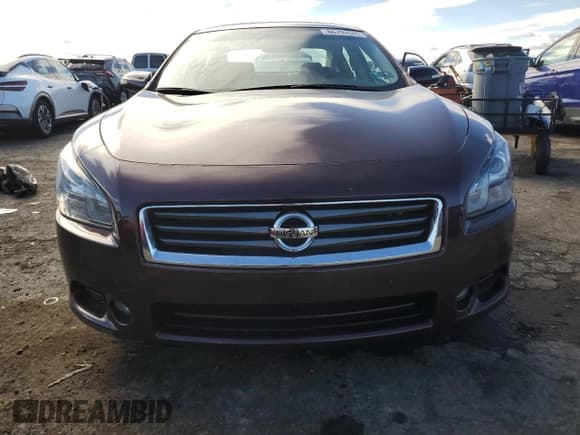 ✅ 2014 Nissan Maxima SV • VIN: 1N4AA5AP6EC443940 • Lot: 86700945. Wystawiony na Copart z przebiegiem 79 552 mil. Bezpłatny archiwum sprzedaży aukcyjnych z USA i szczegółowy raport historii pojazdu na DreamBid. Zdjęcie 5.