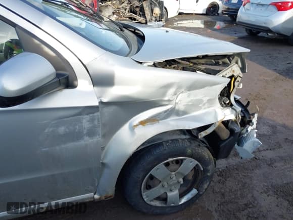 ✅ 2009 Chevrolet Aveo 1LT • VIN: KL1TD56E79B643231 • Lot: 43690206. Listed on IAAI with 125,000 mi. Free auction sales archive from the USA and detailed vehicle history report at DreamBid. Image 6.