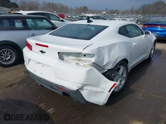 ✅ 2021 Chevrolet Camaro 1LS • VIN: 1G1FA1RXXM0131688 • Lot: 41394288. Wystawiony na IAAI z przebiegiem 56 346 mil. Bezpłatny archiwum sprzedaży aukcyjnych z USA i szczegółowy raport historii pojazdu na DreamBid. Zdjęcie 4.