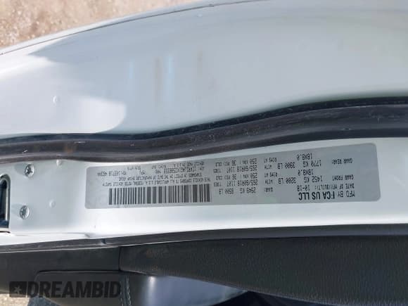 ✅ 2019 Dodge Durango SXT Plus • VIN: 1C4RDJAG1KC586559 • Lot: 42469177. Wystawiony na IAAI z przebiegiem 108 063 mil. Bezpłatny archiwum sprzedaży aukcyjnych z USA i szczegółowy raport historii pojazdu na DreamBid. Zdjęcie 9.