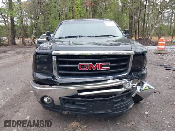 ✅ 2010 GMC Sierra 1500 • VIN: 3GTXKWE28AG131020 • Лот: 41986864. Опубликован ранее на IAAI с пробегом 175 706 миль. Бесплатный доступ к архиву аукционных продаж из США и подробный отчёт об истории автомобиля на DreamBid. Изображение 12.
