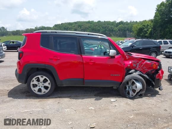 ✅ 2017 Jeep Renegade Limited • VIN: ZACCJBDB3HPG32093 • Лот: 42776647. Опубликован ранее на IAAI с пробегом 77 331 миль. Бесплатный доступ к архиву аукционных продаж из США и подробный отчёт об истории автомобиля на DreamBid. Изображение 13.