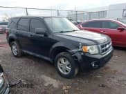 ✅ 2012 Ford Escape XLS • VIN: 1FMCU0C78CKC53131 • Lot: 43718399. Wystawiony na IAAI z przebiegiem 233 693 mil. Bezpłatny archiwum sprzedaży aukcyjnych z USA i szczegółowy raport historii pojazdu na DreamBid. Zdjęcie 1.