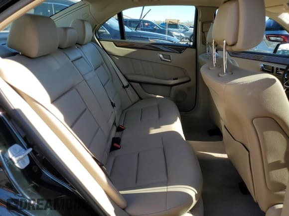 ✅ 2012 Mercedes-Benz E 350 Sport • VIN: WDDHF8JB1CA636138 • Lot: 82596935. Wystawiony na Copart z przebiegiem 90 657 mil. Bezpłatny archiwum sprzedaży aukcyjnych z USA i szczegółowy raport historii pojazdu na DreamBid. Zdjęcie 10.