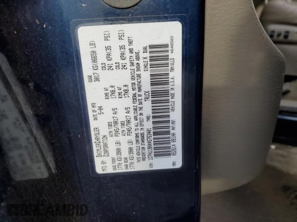 ✅ 2004 Dodge 1500 SLT • VIN: 1D7HU18NX4S763401 • Лот: 80205334. Опубликован ранее на Copart с пробегом 129 250 миль. Бесплатный доступ к архиву аукционных продаж из США и подробный отчёт об истории автомобиля на DreamBid. Изображение 12.