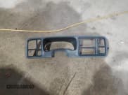 ✅ 2006 Chevrolet Silverado 2500HD LT2 • VIN: 1GCHK23U16F175953 • Lot: 83951755. Wystawiony na Copart z przebiegiem 180 509 mil. Bezpłatny archiwum sprzedaży aukcyjnych z USA i szczegółowy raport historii pojazdu na DreamBid. Zdjęcie 12.