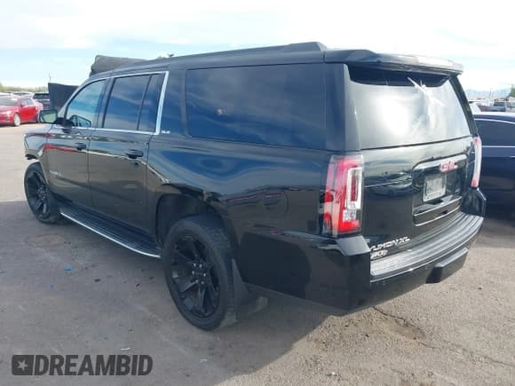 ✅ 2017 GMC Yukon XL SLE • VIN: 1GKS2FECXHR398564 • Lot: 43684492. Wystawiony na IAAI z przebiegiem Nie podano. Bezpłatny archiwum sprzedaży aukcyjnych z USA i szczegółowy raport historii pojazdu na DreamBid. Zdjęcie 3.