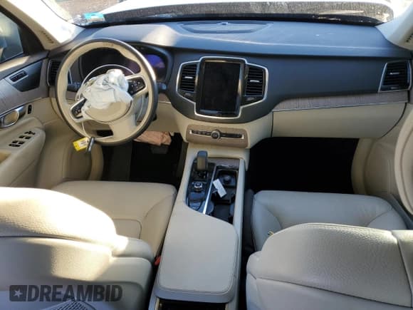 ✅ 2023 Volvo XC90 Plus Bright Theme • VIN: YV4H60CN3P1920683 • Lot: 86779274. Listed on Copart with Not provided. Free auction sales archive from the USA and detailed vehicle history report at DreamBid. Image 8.