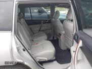 ✅ 2012 Toyota Highlander Limited • VIN: 5TDDK3EH3CS127760 • Лот: 43440699. Опубликован ранее на IAAI с пробегом 192 863 миль. Бесплатный доступ к архиву аукционных продаж из США и подробный отчёт об истории автомобиля на DreamBid. Изображение 8.