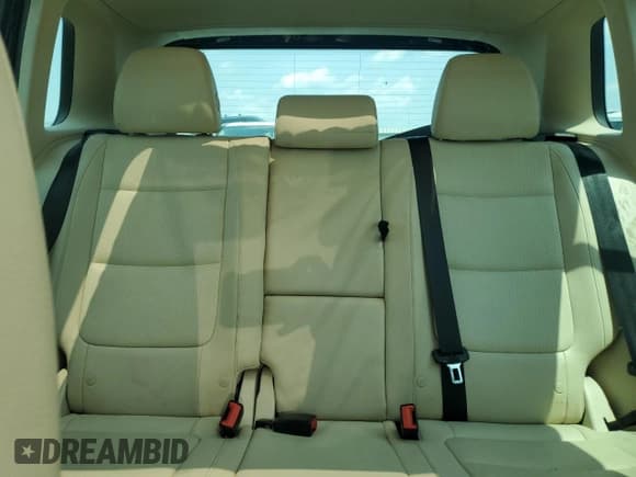 ✅ 2013 Volkswagen Tiguan SE • VIN: WVGBV7AX3DW535952 • Lot: 60476265. Listed on Copart with 126,204 mi. Free auction sales archive from the USA and detailed vehicle history report at DreamBid. Image 10.