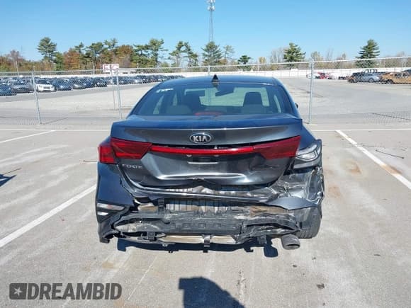 ✅ 2020 Kia Forte LXS • VIN: 3KPF24AD3LE183452 • Лот: 43560580. Опубликован ранее на IAAI с пробегом 83 285 миль. Бесплатный доступ к архиву аукционных продаж из США и подробный отчёт об истории автомобиля на DreamBid. Изображение 17.