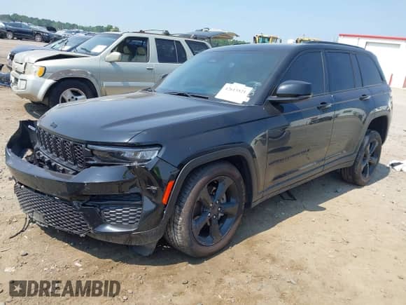 2024 Jeep Grand Cherokee Altitude с VIN 1C4RJHAG5RC252675, выставлен на аукционе IAAI как лот 42613521 с пробегом 8 027 миль миль и . История ставок и продаж доступна на DreamBid. Изображение 2.