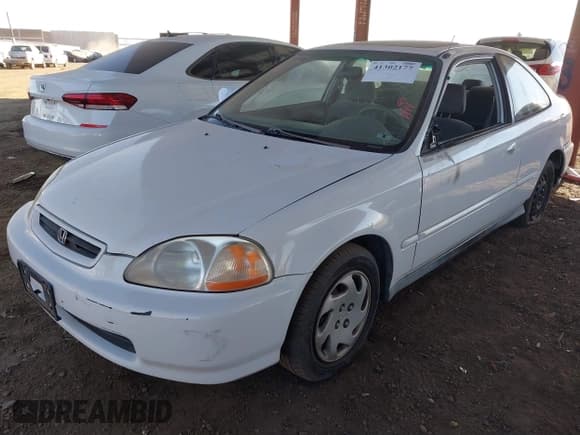 ✅ 1996 Honda Civic EX • VIN: 1HGEJ8241TL075828 • Lot: 41302177. Listed on IAAI with 203,920 mi. Free auction sales archive from the USA and detailed vehicle history report at DreamBid. Image 2.