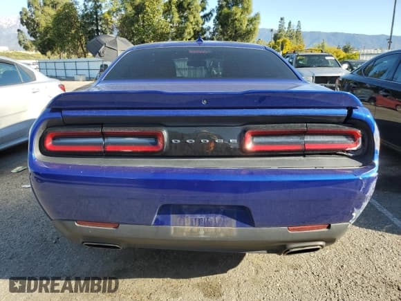 ✅ 2020 Dodge Challenger SXT • VIN: 2C3CDZAG9LH172775 • Lot: 49399724. Wystawiony na Copart z przebiegiem 54 684 mil. Bezpłatny archiwum sprzedaży aukcyjnych z USA i szczegółowy raport historii pojazdu na DreamBid. Zdjęcie 6.