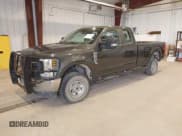 ✅ 2018 Ford F-250 XL • VIN: 1FT7X2B64JEB31377 • Lot: 42245823. Wystawiony na IAAI z przebiegiem 164 911 mil. Bezpłatny archiwum sprzedaży aukcyjnych z USA i szczegółowy raport historii pojazdu na DreamBid. Zdjęcie 2.