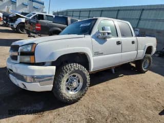 ✅ 2003 Chevrolet Silverado 2500HD LT • VIN: 1GCHK23113F145501 • Lot: 70330285. Wystawiony na Copart z przebiegiem 193 103 mil. Bezpłatny archiwum sprzedaży aukcyjnych z USA i szczegółowy raport historii pojazdu na DreamBid. Zdjęcie 1.