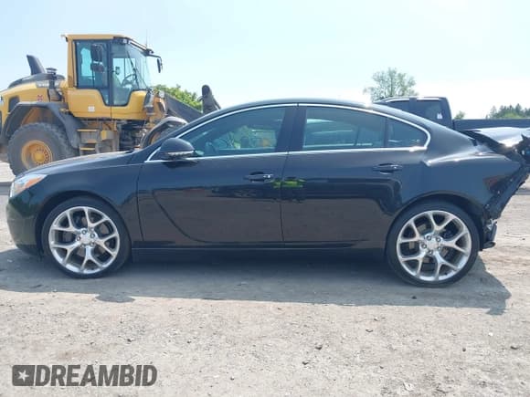 ✅ 2015 Buick Regal GS • VIN: 2G4GT5GX4F9285883 • Lot: 42388435. Wystawiony na IAAI z przebiegiem 70 000 mil. Bezpłatny archiwum sprzedaży aukcyjnych z USA i szczegółowy raport historii pojazdu na DreamBid. Zdjęcie 14.