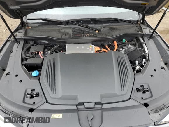 ✅ 2020 Audi e-tron Sportback Premium Plus • VIN: WA12ABGE6LB031730 • Лот: 69742373. Опубликован ранее на Copart с пробегом 1 387 миль. Бесплатный доступ к архиву аукционных продаж из США и подробный отчёт об истории автомобиля на DreamBid. Изображение 11.