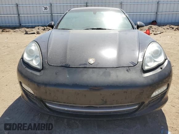 ✅ 2013 Porsche Panamera • VIN: WP0AA2A71DL016267 • Lot: 67281475. Wystawiony na Copart z przebiegiem 113 247 mil. Bezpłatny archiwum sprzedaży aukcyjnych z USA i szczegółowy raport historii pojazdu na DreamBid. Zdjęcie 5.