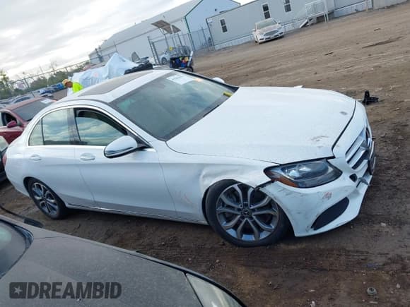 ✅ 2018 Mercedes-Benz C 300 • VIN: 55SWF4KB9JU247064 • Lot: 43381023. Listed on IAAI with 72,730 mi. Free auction sales archive from the USA and detailed vehicle history report at DreamBid. Image 12.