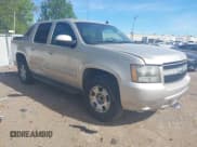 ✅ 2008 Chevrolet Avalanche LTZ • VIN: 3GNEC12038G170903 • Lot: 41865554. Listed on IAAI with 236,577 mi. Free auction sales archive from the USA and detailed vehicle history report at DreamBid. Image 1.