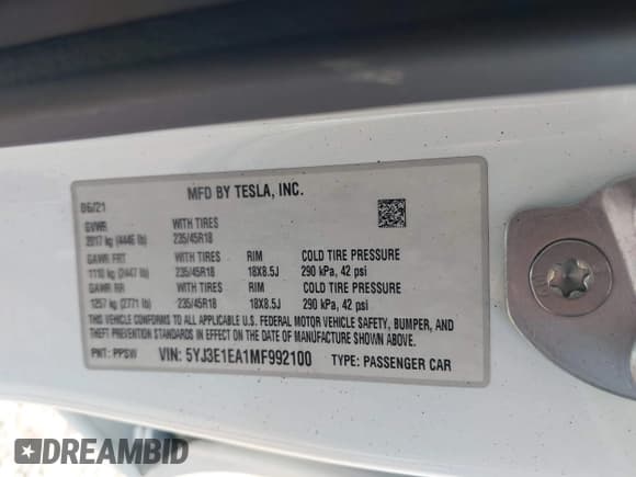 ✅ 2021 Tesla Model 3 Standard Range Plus • VIN: 5YJ3E1EA1MF992100 • Lot: 43225580. Wystawiony na IAAI z przebiegiem 68 544 mil. Bezpłatny archiwum sprzedaży aukcyjnych z USA i szczegółowy raport historii pojazdu na DreamBid. Zdjęcie 9.